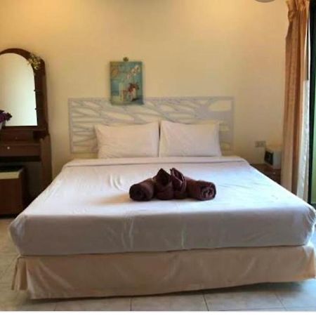 Massuwan Karon Beach Ban Saiyuan Zewnętrze zdjęcie