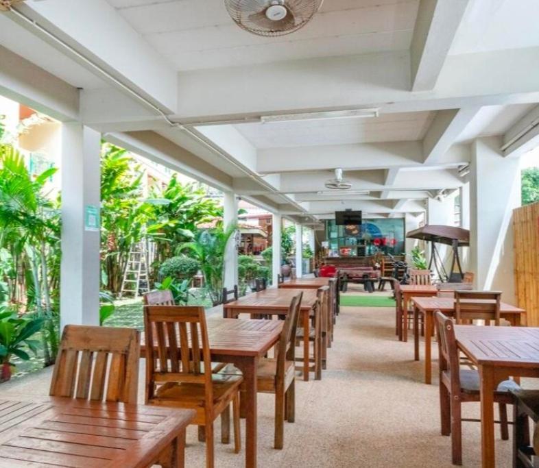 Massuwan Karon Beach Ban Saiyuan Zewnętrze zdjęcie