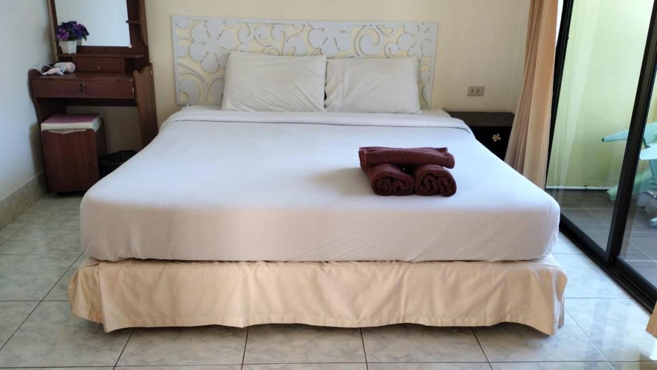 Massuwan Karon Beach Ban Saiyuan Zewnętrze zdjęcie